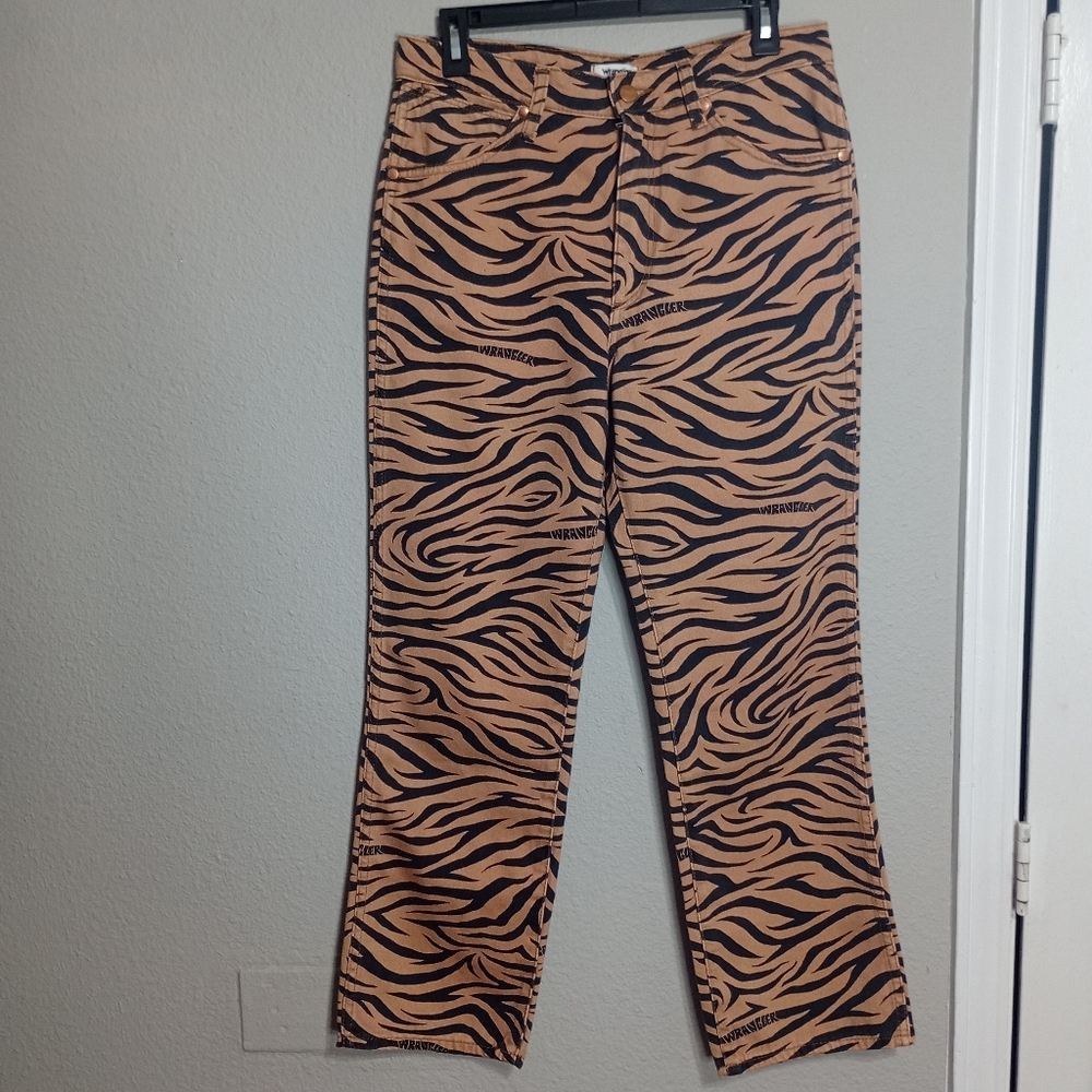 Wrangler Women's High Rise Wild West Purr Print Straight Jeans - Picture 4 of 11